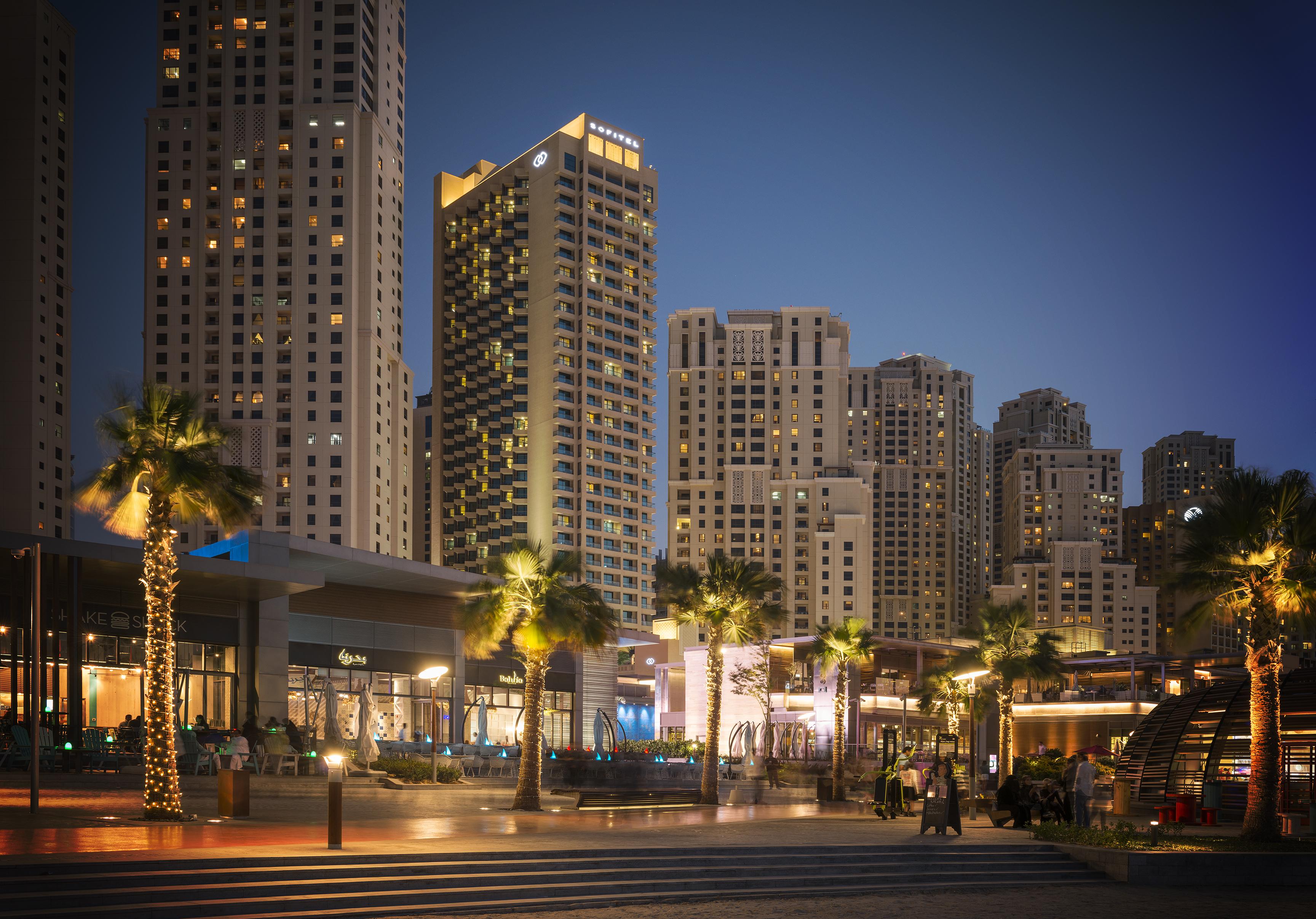Sofitel Dubai Jumeirah Beach Esterno foto Dubai Marina Towers