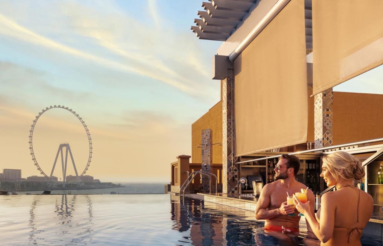 Sofitel Dubai Jumeirah Beach Esterno foto The Sky Bar at Jumeirah Jumeirah