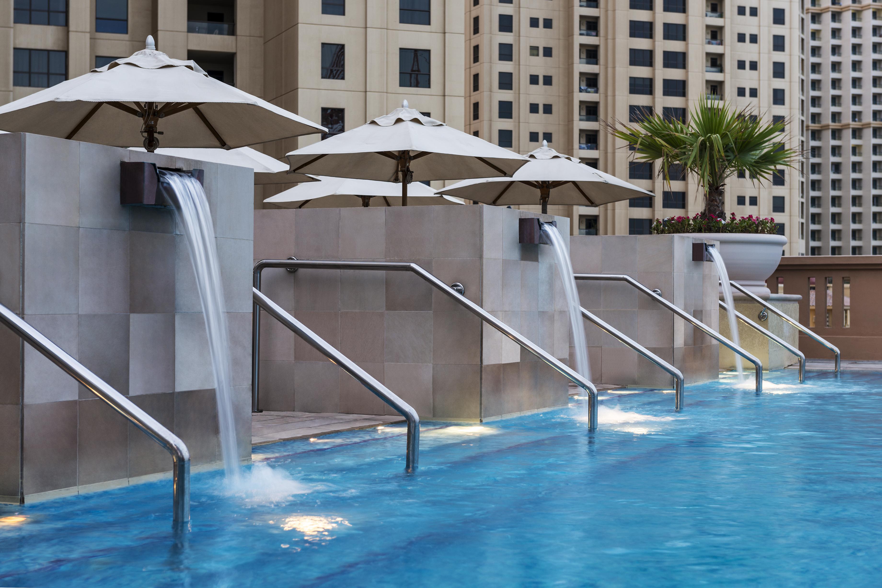 Sofitel Dubai Jumeirah Beach Esterno foto Fountains at Jumeirah Jumeirah