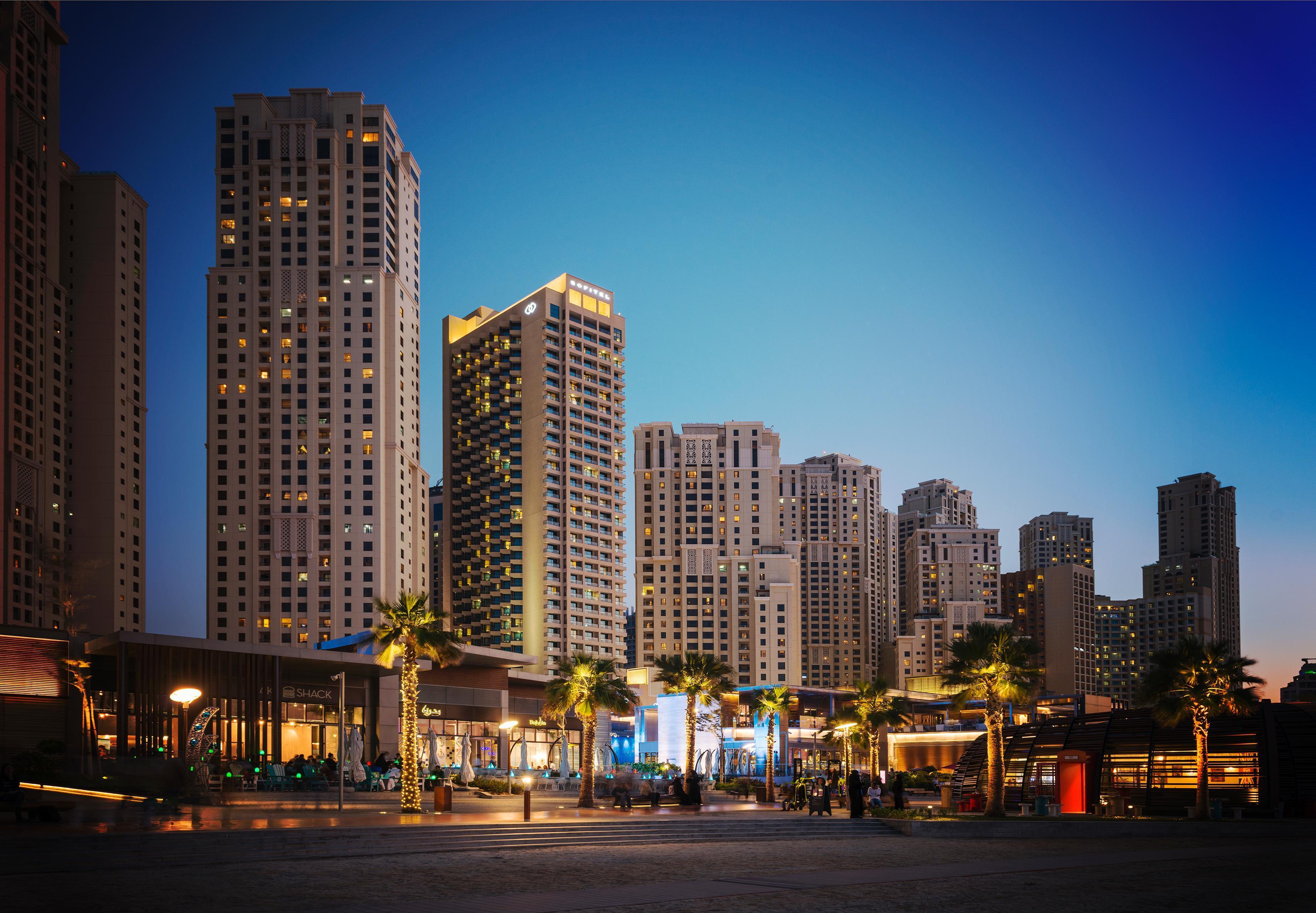 Sofitel Dubai Jumeirah Beach Esterno foto Dubai Marina Towers