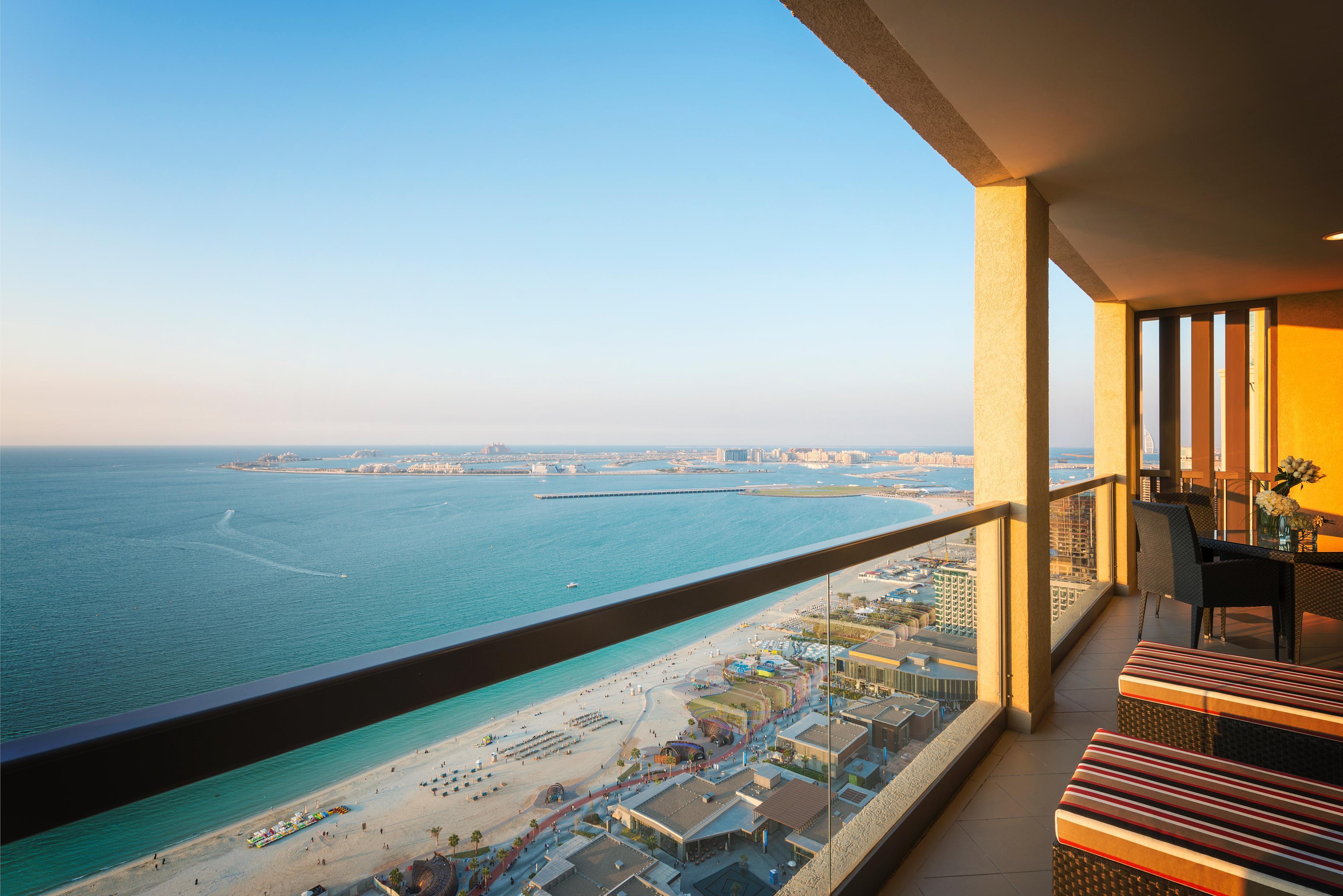 Sofitel Dubai Jumeirah Beach Esterno foto The view from the balcony of a room at Jumeirah Jumeirah