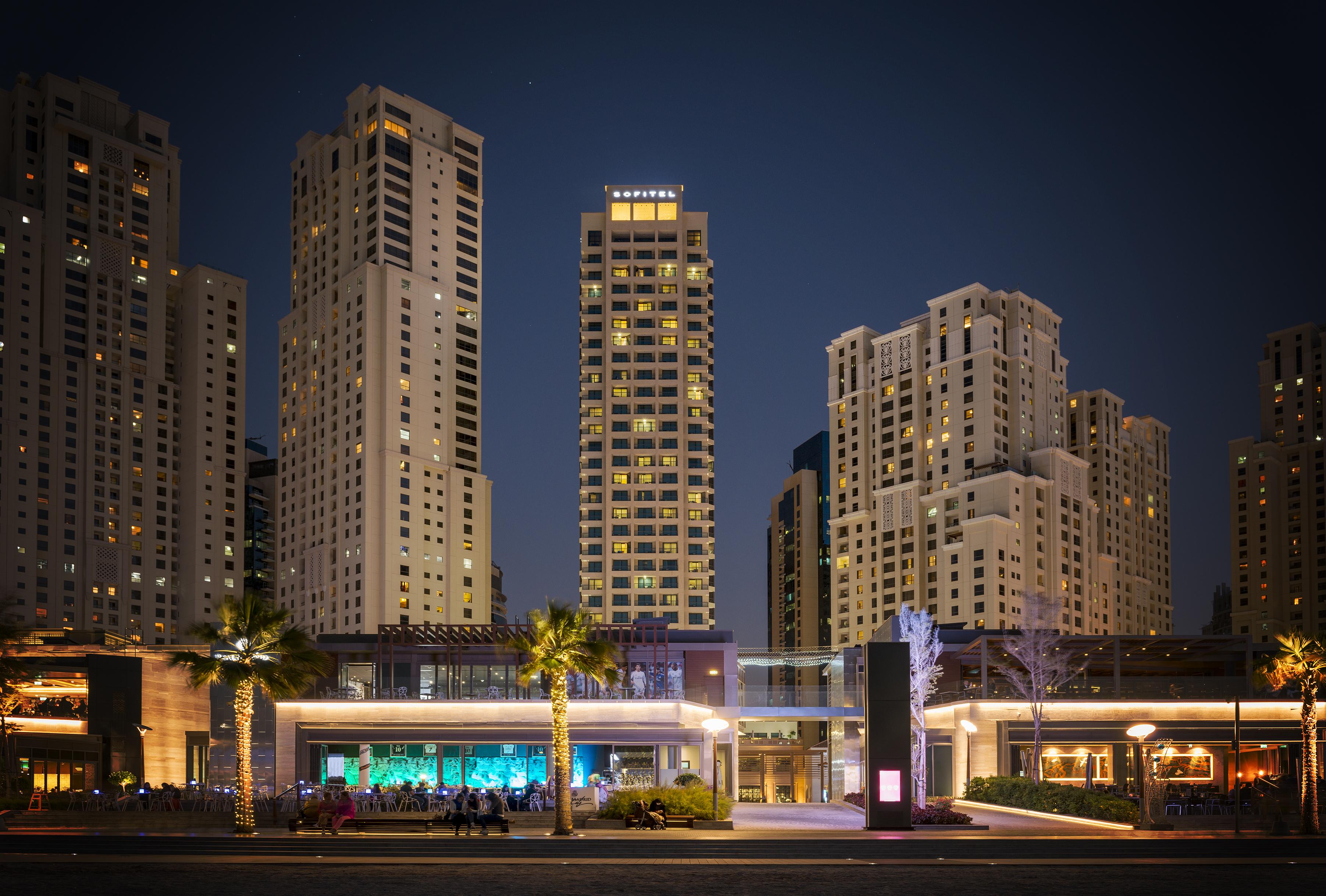 Sofitel Dubai Jumeirah Beach Esterno foto Dubai Marina Towers