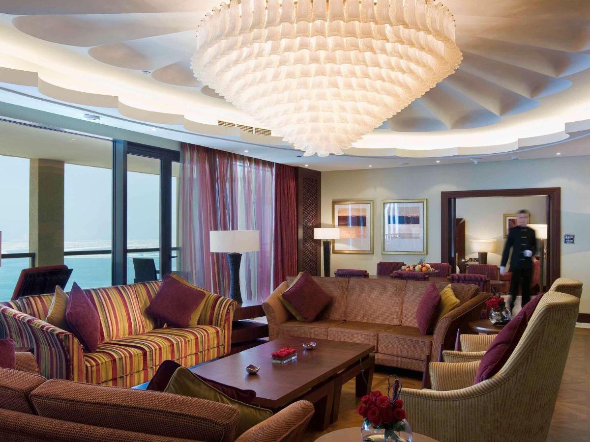 Sofitel Dubai Jumeirah Beach Esterno foto